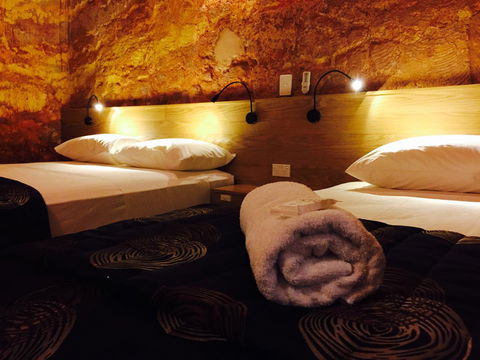 The Lookout Cave Underground Motel - Accommodation Nelson Bay 28
