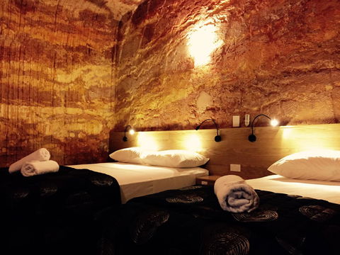 The Lookout Cave Underground Motel - Accommodation Nelson Bay 34
