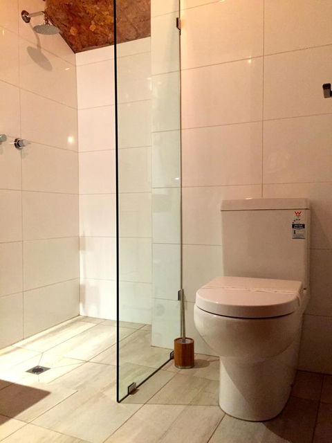 The Lookout Cave Underground Motel - Accommodation Nelson Bay 38