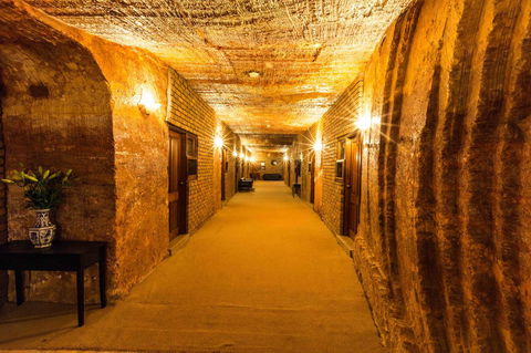 The Lookout Cave Underground Motel - Accommodation Nelson Bay 35