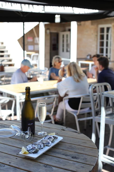 Caledonian Inn - Nelsons Bay Accommodation 16