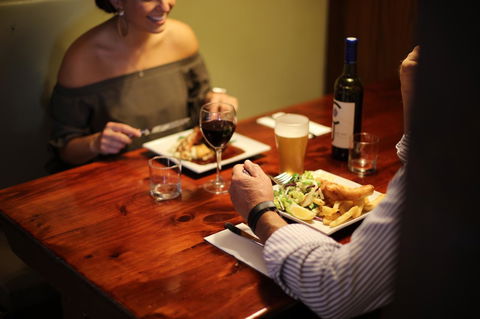 Caledonian Inn - Nelsons Bay Accommodation 15