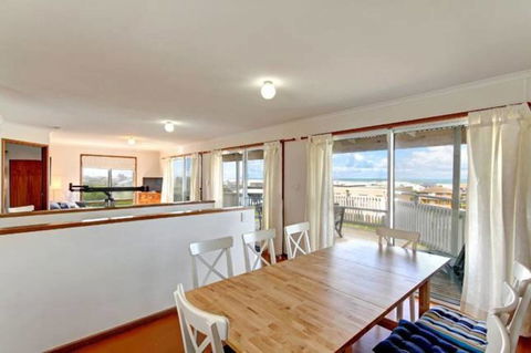 SeaWatch-Sea Views - Accommodation Nelson Bay 10
