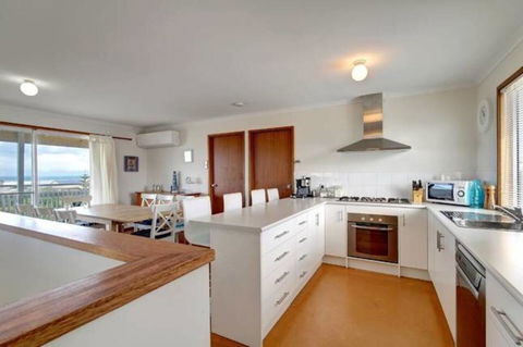 SeaWatch-Sea Views - Accommodation Nelson Bay 3