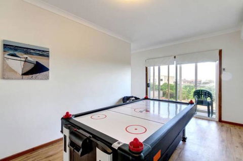 SeaWatch-Sea Views - Accommodation Nelson Bay 11
