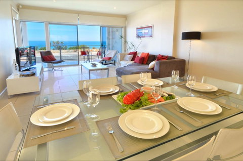 Adelaide Luxury Beach House - Accommodation Nelson Bay 5
