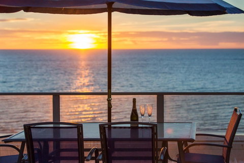 Adelaide Luxury Beach House - Accommodation Nelson Bay 7
