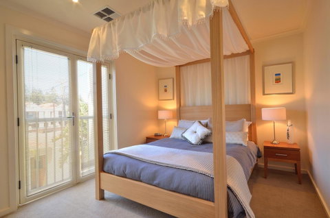 Adelaide Luxury Beach House - Accommodation Nelson Bay 35