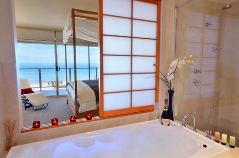 Adelaide Luxury Beach House - Accommodation Nelson Bay 10