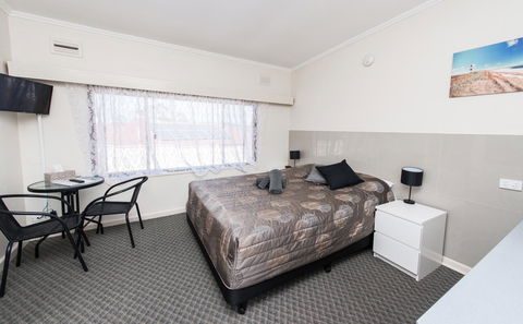 Blue Lake Motel - Nelsons Bay Accommodation 7