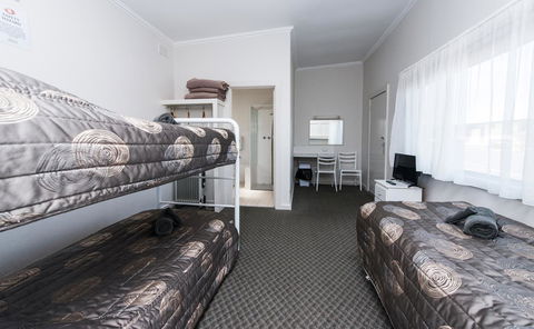 Blue Lake Motel - Nelsons Bay Accommodation 9