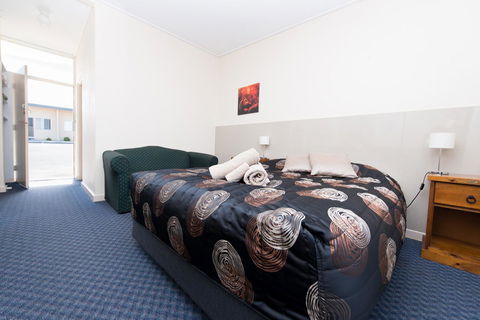 Blue Lake Motel - Nelsons Bay Accommodation 13