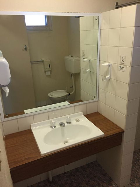 Blue Lake Motel - Nelsons Bay Accommodation 28