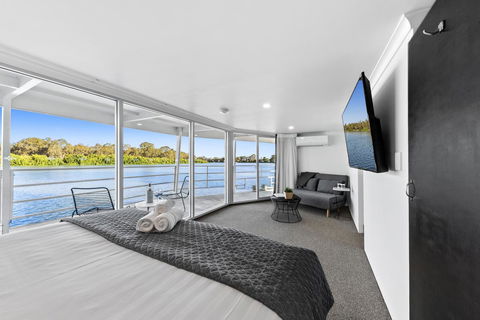 Murray River Queen - Nelsons Bay Accommodation 10
