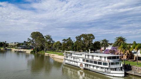 Murray River Queen - Nelsons Bay Accommodation 0