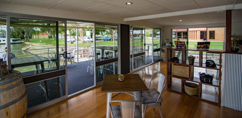 Murray River Queen - Nelsons Bay Accommodation 29