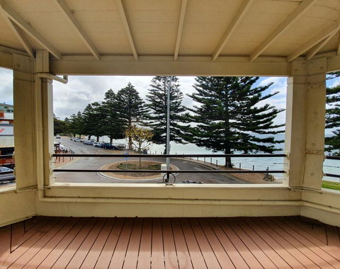 Pier Hotel Port Lincoln - Accommodation Nelson Bay 13