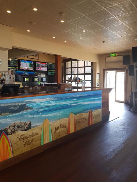 Pier Hotel Port Lincoln - Accommodation Nelson Bay 2