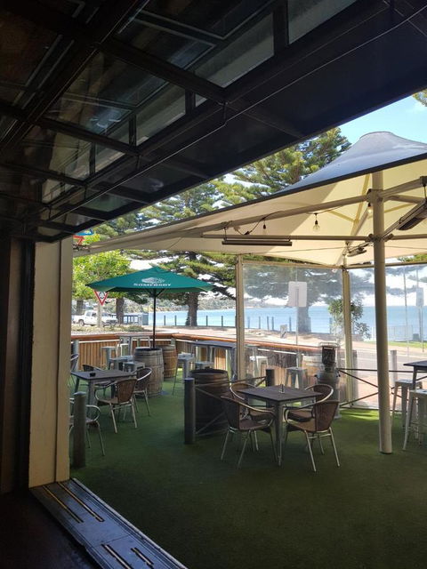 Pier Hotel Port Lincoln - Accommodation Nelson Bay 30