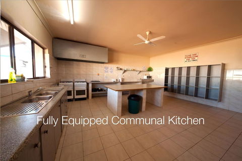 Radeka Downunder Underground Motel - Accommodation Nelson Bay 12