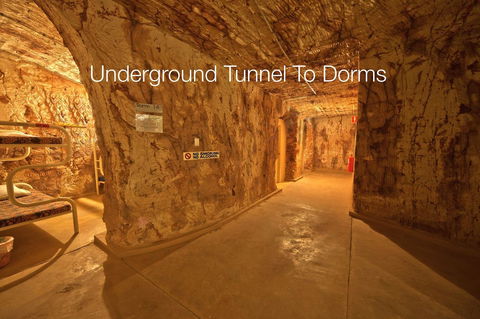Radeka Downunder Underground Motel - Accommodation Nelson Bay 10