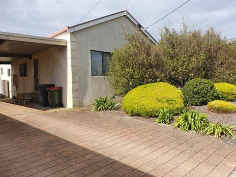 Super Central Location - Accommodation Nelson Bay 2