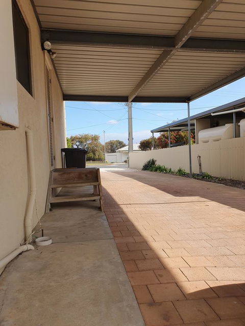 Super Central Location - Accommodation Nelson Bay 10
