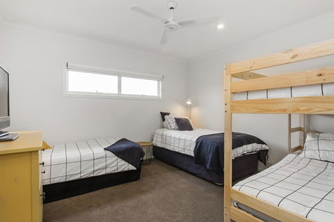 Sea View At Silver Sands - C21 SouthCoast Holidays - Accommodation Nelson Bay 9