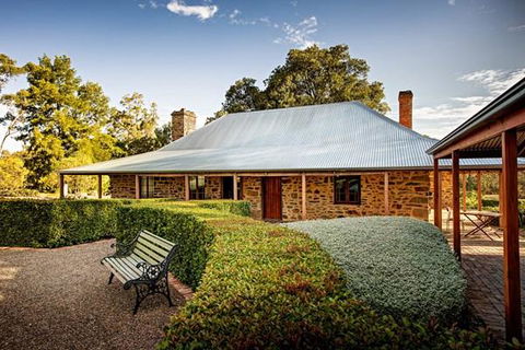 Jacobs Estate Cottage - Accommodation Nelson Bay 0