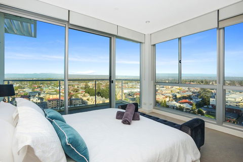 Glenelg Skyline Penthouse - Nelsons Bay Accommodation 43