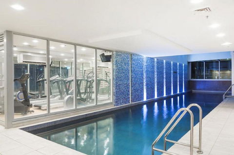 Glenelg Skyline Penthouse - Nelsons Bay Accommodation 1