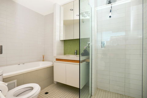 Glenelg Skyline Penthouse - Nelsons Bay Accommodation 42
