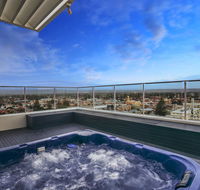Glenelg Skyline Penthouse - Accommodation Nelson Bay