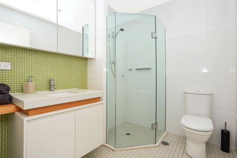 Glenelg Skyline Penthouse - Nelsons Bay Accommodation 41
