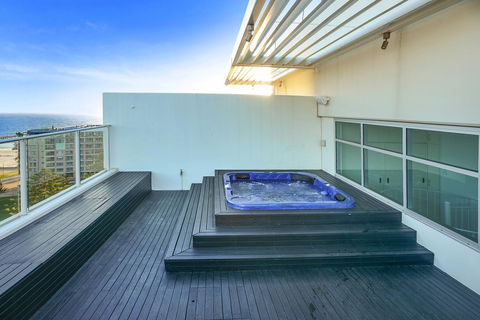 Glenelg Skyline Penthouse - Nelsons Bay Accommodation 15