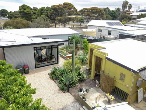 Sinclair Cottage - Accommodation Nelson Bay 0