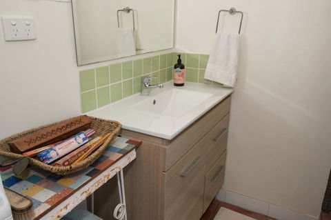 Sinclair Cottage - Accommodation Nelson Bay 18