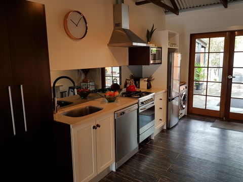 Irongate Studio B&B - Nelsons Bay Accommodation 5