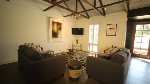 Irongate Studio B&B - Nelsons Bay Accommodation 16