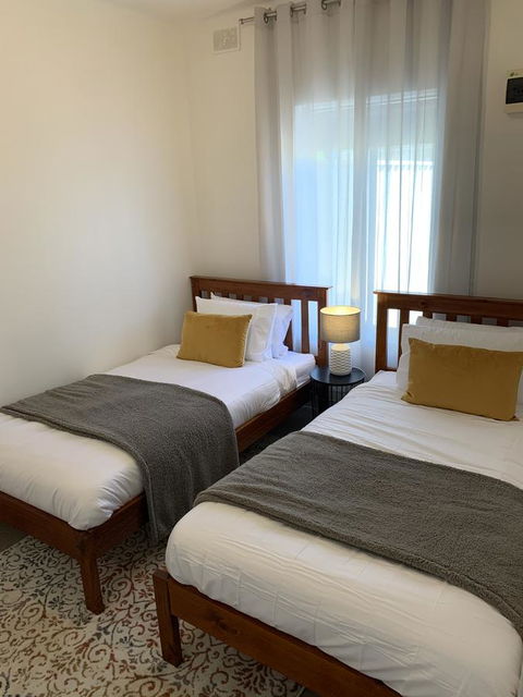 Sunshine Four - Accommodation Nelson Bay 34