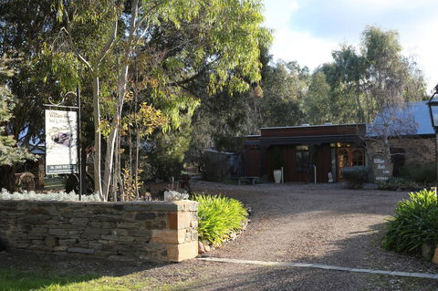 William Hunt's Retreat - Cypress Studio - Nelsons Bay Accommodation 15