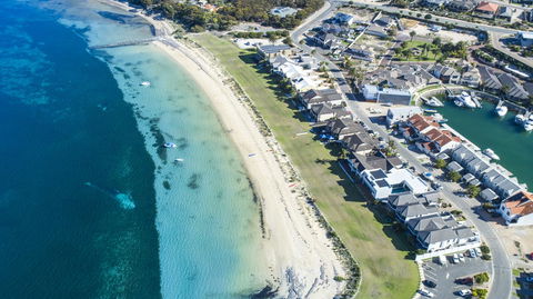 Mariners Cay Apartment - Accommodation Nelson Bay 2
