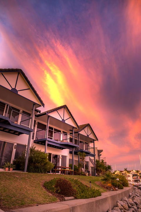 Marina Reflections - Accommodation Nelson Bay 6