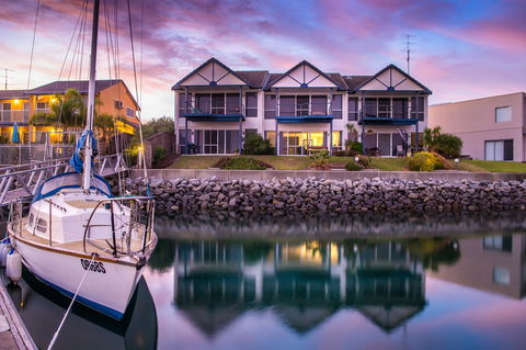 Marina Reflections - Accommodation Nelson Bay 0