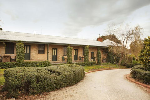 The Rising Sun Hotel - Nelsons Bay Accommodation 6