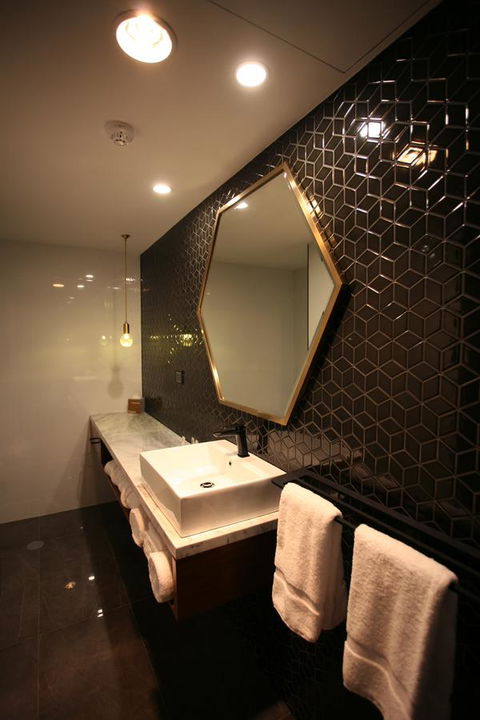 Ellen Hotel - Accommodation Nelson Bay 25