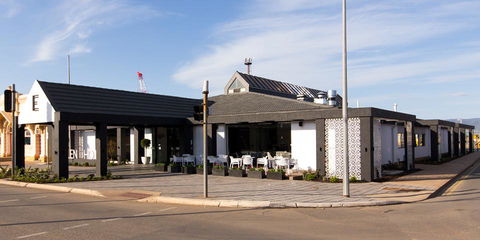 Ellen Hotel - Accommodation Nelson Bay 9