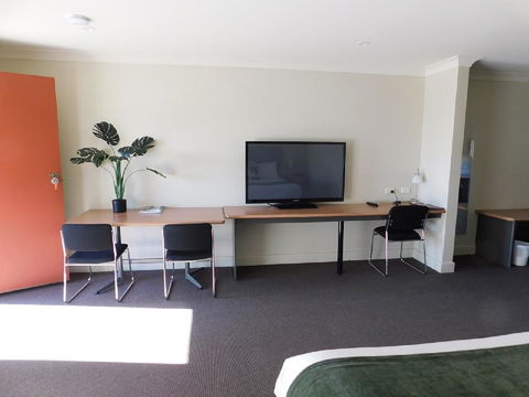 Alexander Cameron Suites - Accommodation Nelson Bay 10