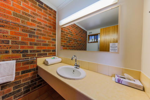 Country Roads Motor Inn Naracoorte - Accommodation Nelson Bay 33