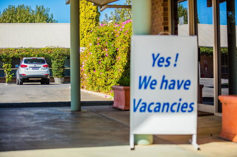 Country Roads Motor Inn Naracoorte - Accommodation Nelson Bay 22
